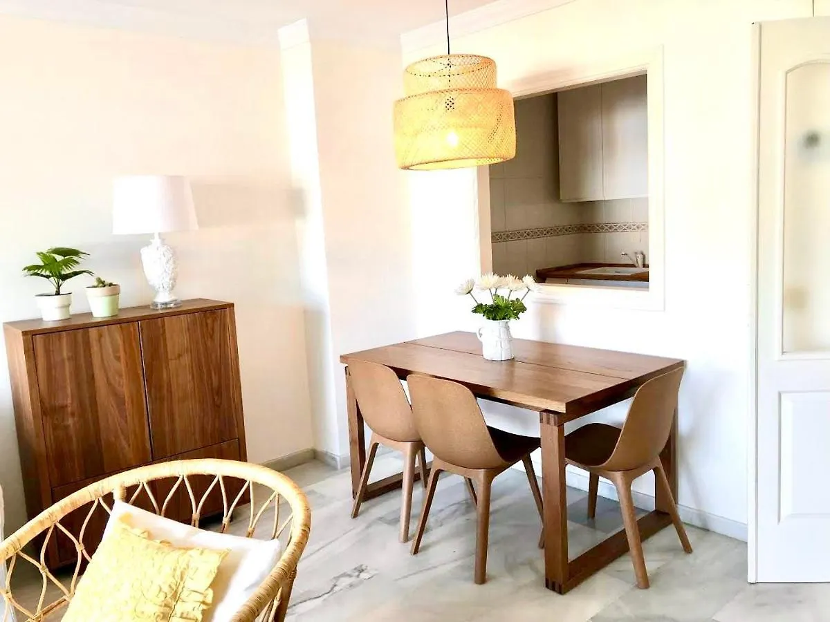 Inspiring Apartment In Carihuela Beach Τορρεμολίνος